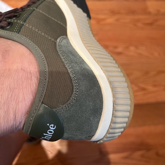 Chloe’ Olive green clint low-top sneaker - Picture 5 of 9
